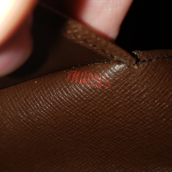 Louis Vuitton Agenda GM in Damier Ebene - Picture 3 of 5